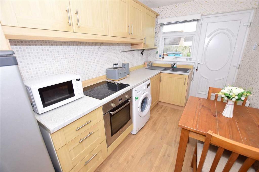 Kitchen / Dining