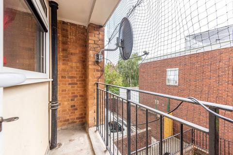 1 bedroom flat for sale, Newburn Street, Kennington, London, SE11