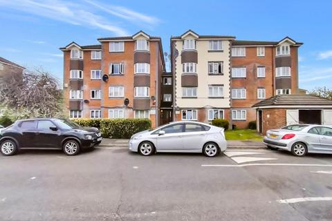 undefined, Tennyson Close, Enfield, EN3