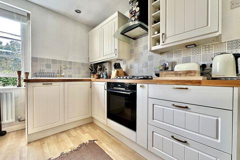 1b Chapel Row, Bathampton, Bath, BA2 6TB