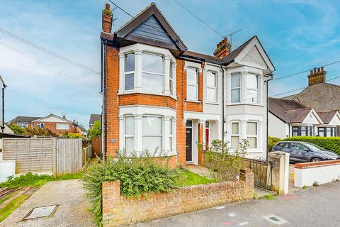 1 bedroom flat for sale, Woodfield Road, Benfleet, SS7