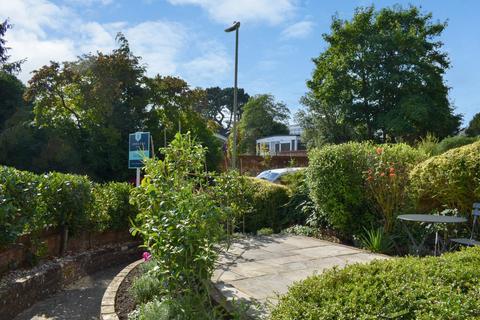 8 Brunswick Place, Lymington, SO41 9EQ