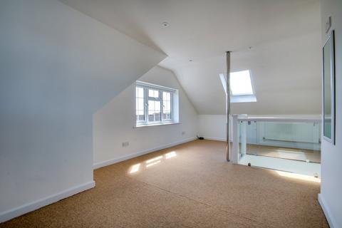 8 Brunswick Place, Lymington, SO41 9EQ