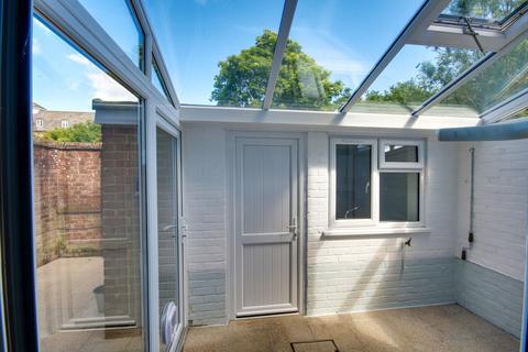 8 Brunswick Place, Lymington, SO41 9EQ