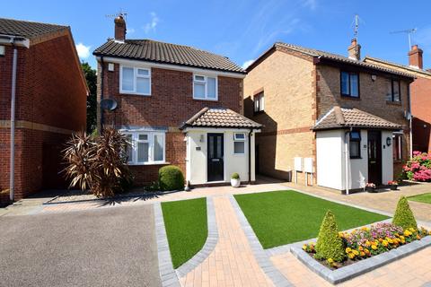 4 bedroom detached house for sale, Valley Walk, Felixstowe, Suffolk, IP11