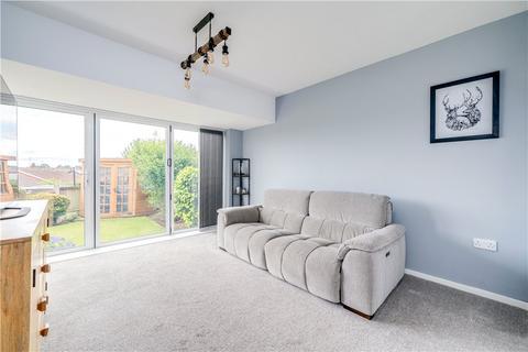 4 bedroom semi-detached house for sale, Wrenbury Crescent, Leeds, West Yorkshire, LS16