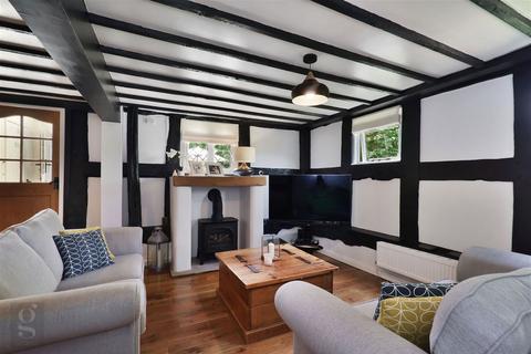 3 bedroom barn conversion for sale, Dilwyn, Herefordshire, HR4 8HZ