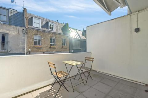 3 bedroom terraced house to rent, Ruston Mews, London, W11
