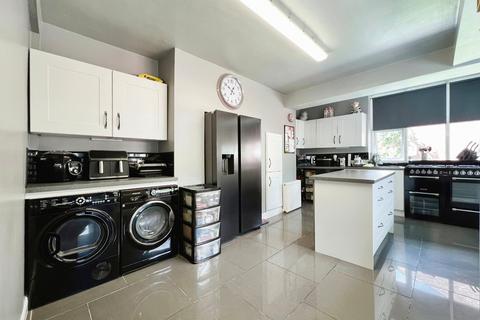 6 Cavendish Grove, Eccles, Manchester, M30 9HR