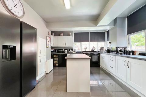 6 Cavendish Grove, Eccles, Manchester, M30 9HR