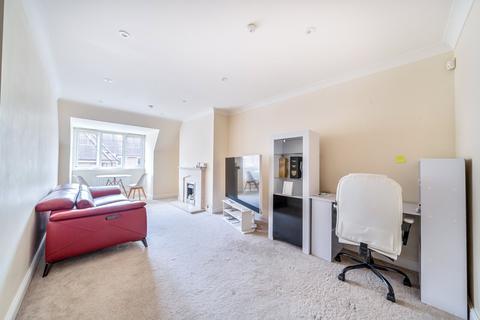 2 bedroom apartment for sale, Bridgewater Road, Weybridge, KT13