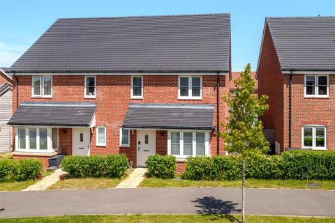 3 bedroom semi-detached house to rent, Wokingham, Berkshire RG40