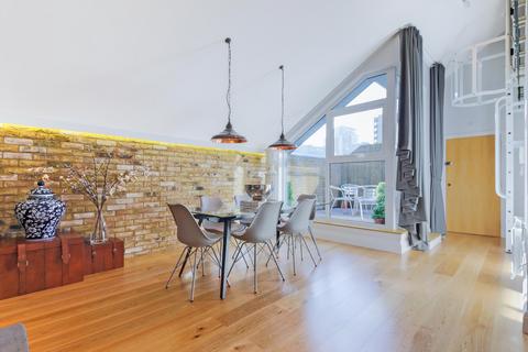 4 bedroom flat to rent, The Grainstore, 4 Western Gateway, London, E16