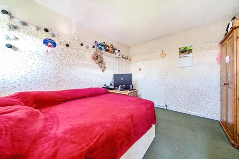 128 Chestnut Avenue, Exeter, EX2 6DN