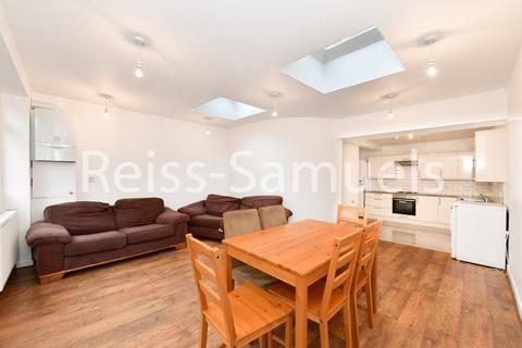 5 bedroom terraced house to rent, Ferry Street, London E14
