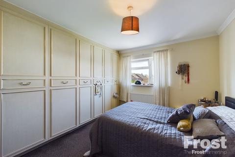 19 Comet Road, Stanwell, Staines-upon-thames, TW19 7HP
