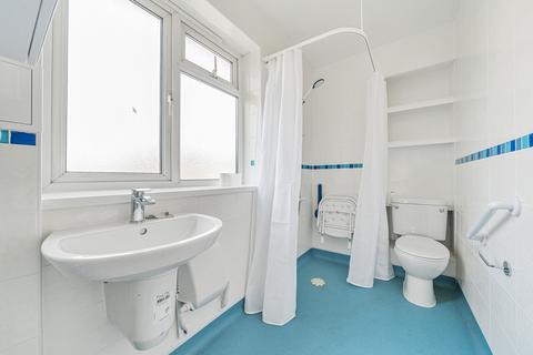 70a Park Road, Kingston Upon Thames, KT2 6AR