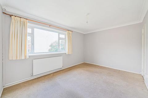 70a Park Road, Kingston Upon Thames, KT2 6AR