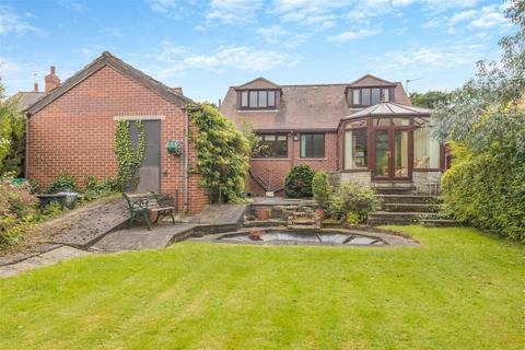 3 bedroom detached bungalow for sale, Dovecliffe Road, Wombwell, Barnsley, S73 8UE