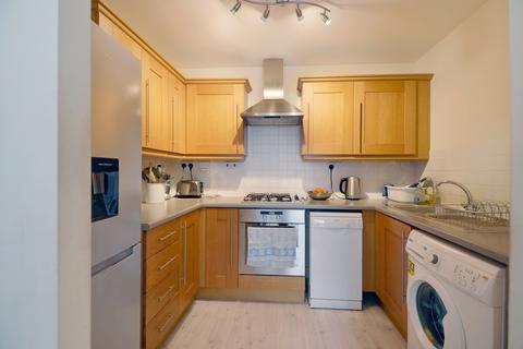 1 bedroom apartment for sale, at Merbury Close, Greenwich, London SE28