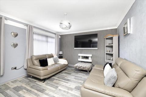 125 Deanburn, Penicuik, EH26 0JA