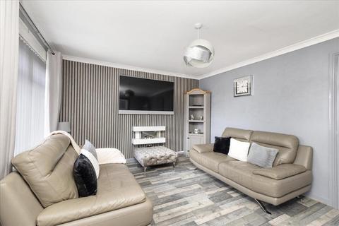 125 Deanburn, Penicuik, EH26 0JA