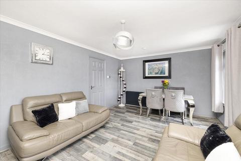 125 Deanburn, Penicuik, EH26 0JA