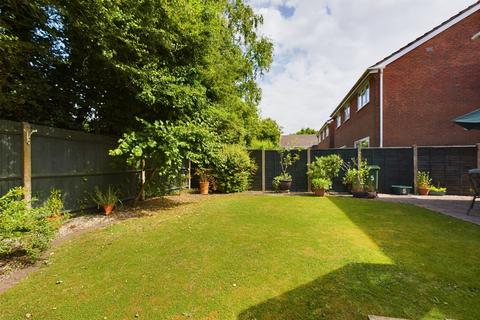 3 bedroom detached house for sale, Hepplewhite Close, Baughurst, RG26