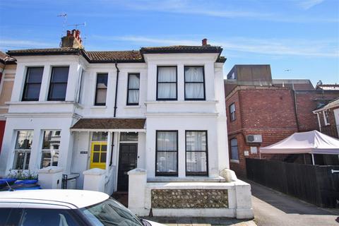 2 bedroom apartment for sale, Elm Road, Worthing, BN11 1PG