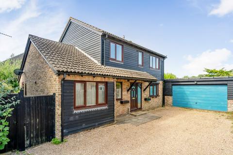 4 bedroom detached house for sale, Barncroft Close, Tangmere, PO20