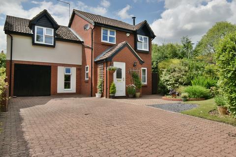 4 bedroom detached house for sale, Meadow Close, Newbury RG20