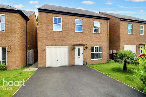 4 bedroom detached house for sale, Lancaster Avenue, Wakefield