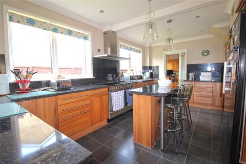 4 bedroom detached house for sale, Westmead Crescent, Trowbridge