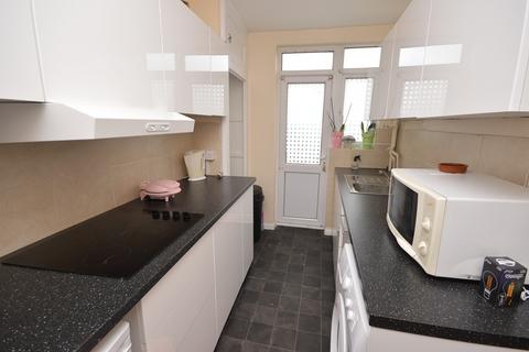 2 bedroom flat for sale, Hook Road, Chessington, Surrey. KT9 1EL