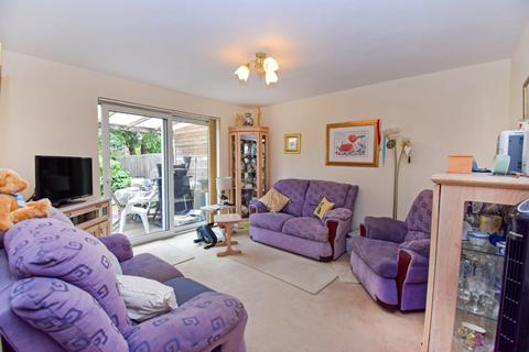 2 bedroom maisonette for sale, Derwent Drive, Slough, Berkshire, SL1