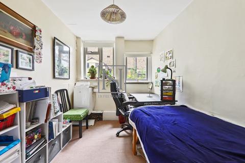 16 bedroom house for sale, Clapham Common North Side, London