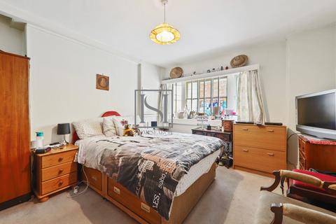 16 bedroom house for sale, Clapham Common North Side, London