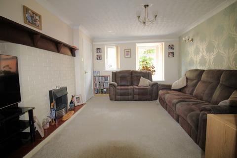 4 bedroom link detached house for sale, Oriole Grove, Kidderminster, DY10