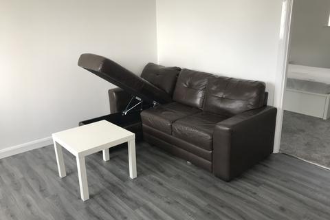 2 bedroom flat to rent, 9a Lound Side, Chapeltown, Sheffield.  S35 2UQ