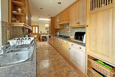 7 Crockwells Close, Exminster, Exeter, EX6 8DL