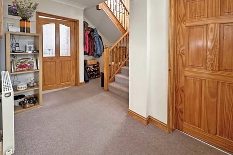 7 Crockwells Close, Exminster, Exeter, EX6 8DL