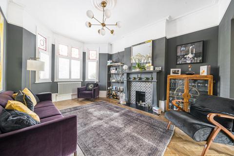 4 bedroom terraced house for sale, Cherington Road, Hanwell