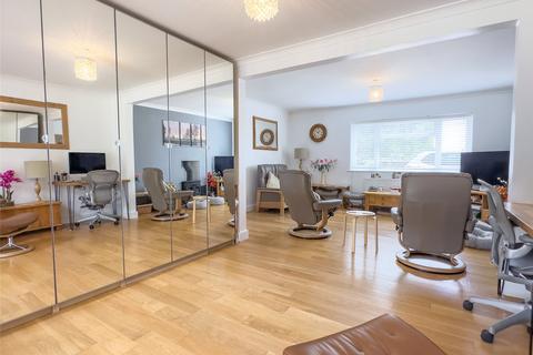 Home Farm House Bampton Road, Aston, Bampton, OX18 2BT