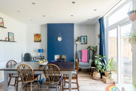 3 bedroom end of terrace house for sale, Bristol BS7