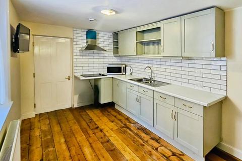 4 bedroom townhouse for sale, Orchard Street, Kent CT2