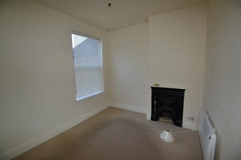 3 bedroom maisonette to rent, Eastleigh Road, Leicester LE3