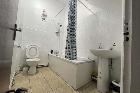 5 bedroom flat to rent, Peckham High Street, Peckham, London,