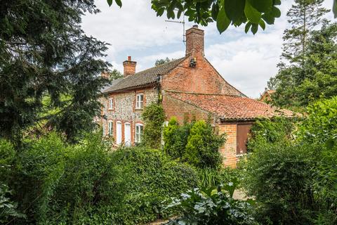 3 bedroom semi-detached house for sale, Ingworth