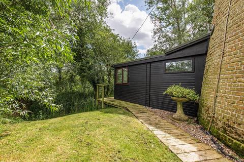 2 bedroom character property for sale, Riverside, Martham, NR29