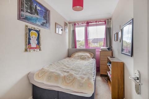 85 Oakways, London, SE9 2NZ